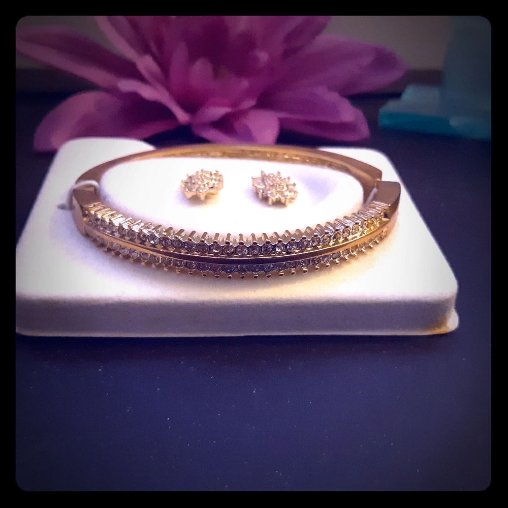 Bracelet & Earrings